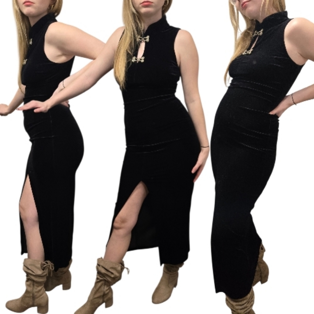 Vintage Black Velvet Maxi Dress With Mandarin Collar With Frog Buttons